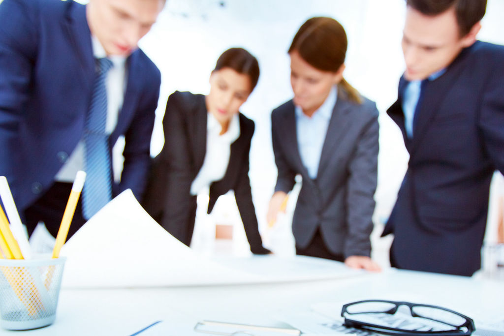 The Peril of Borrowed Wisdom Why Every Business Must Learn to Think for Itself